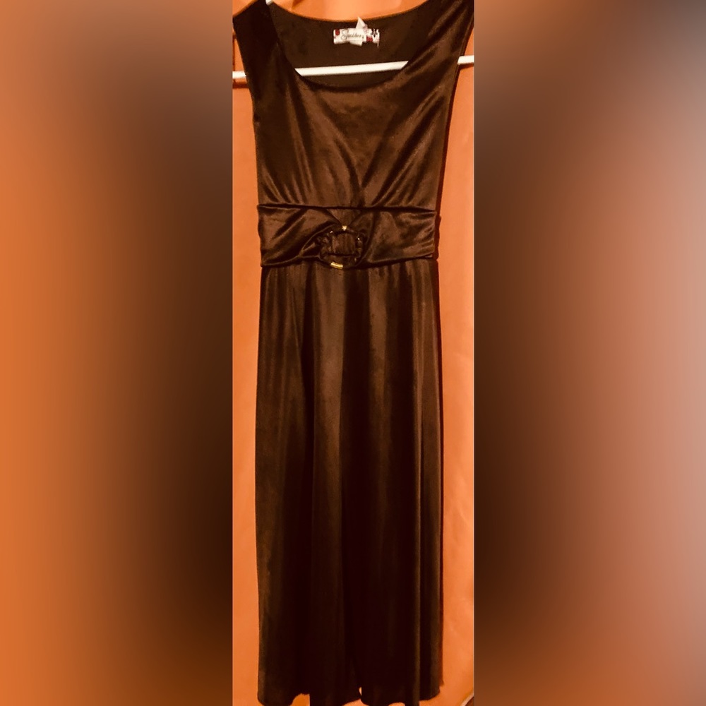 Cute, brown, satiny bridesmaid dress. Size 16 juniors.